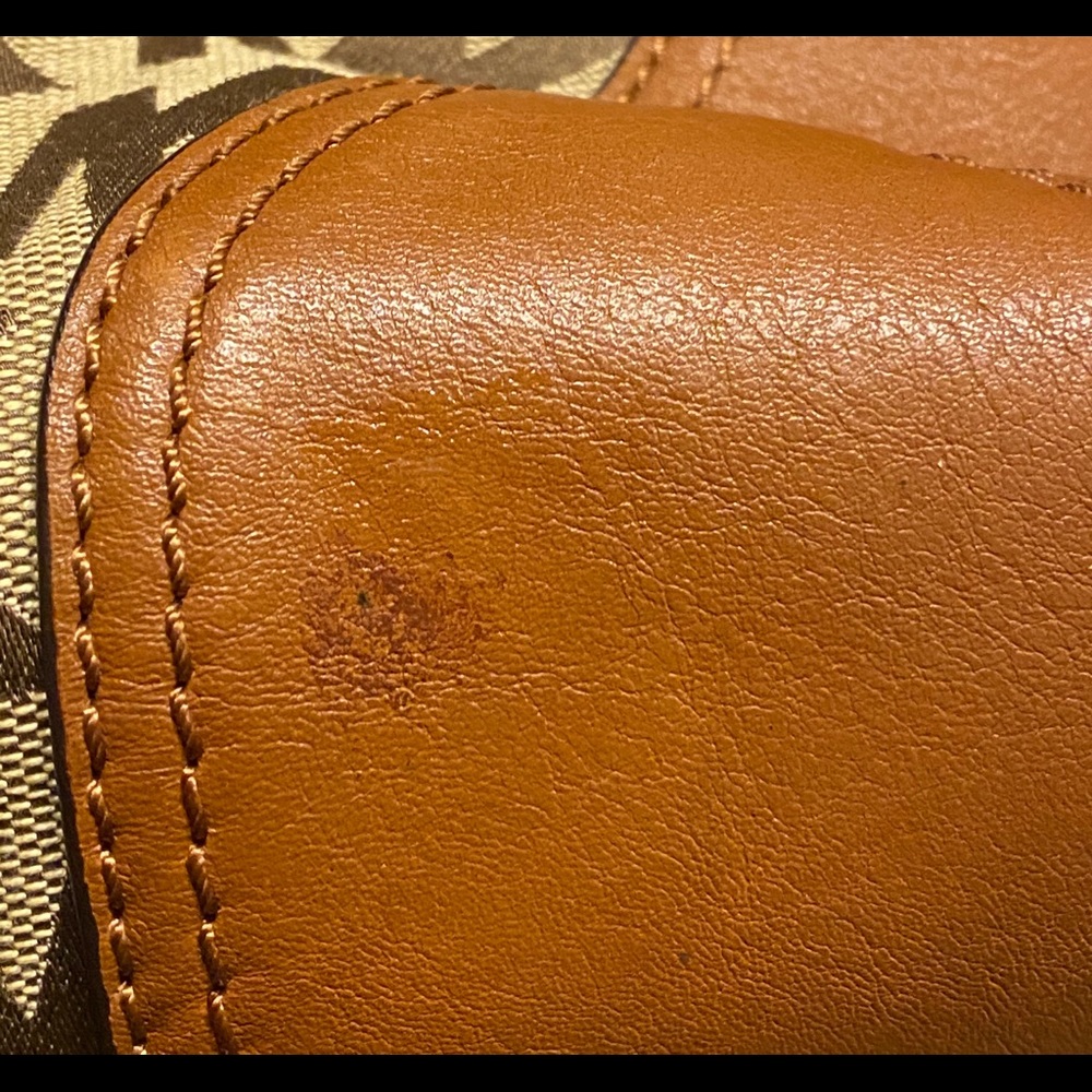 Shoulder bag